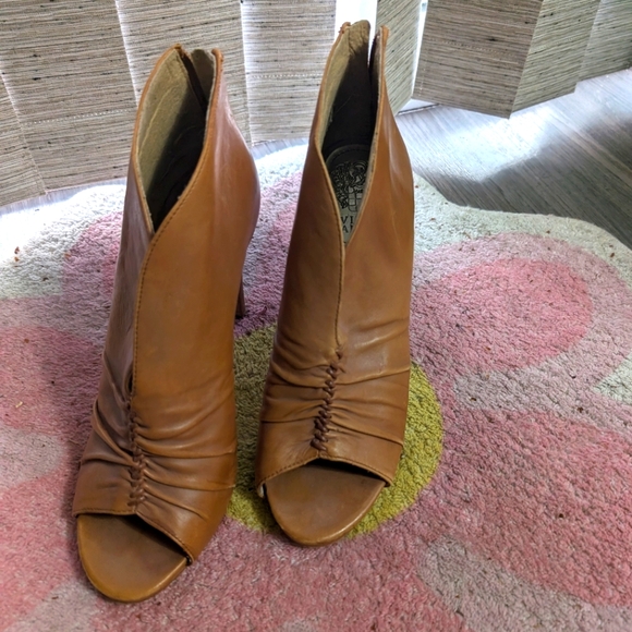 Vince Camuto Peep Toe Zipper Up Caramel Leather Heels - US Women's 8.5 - Picture 4 of 10